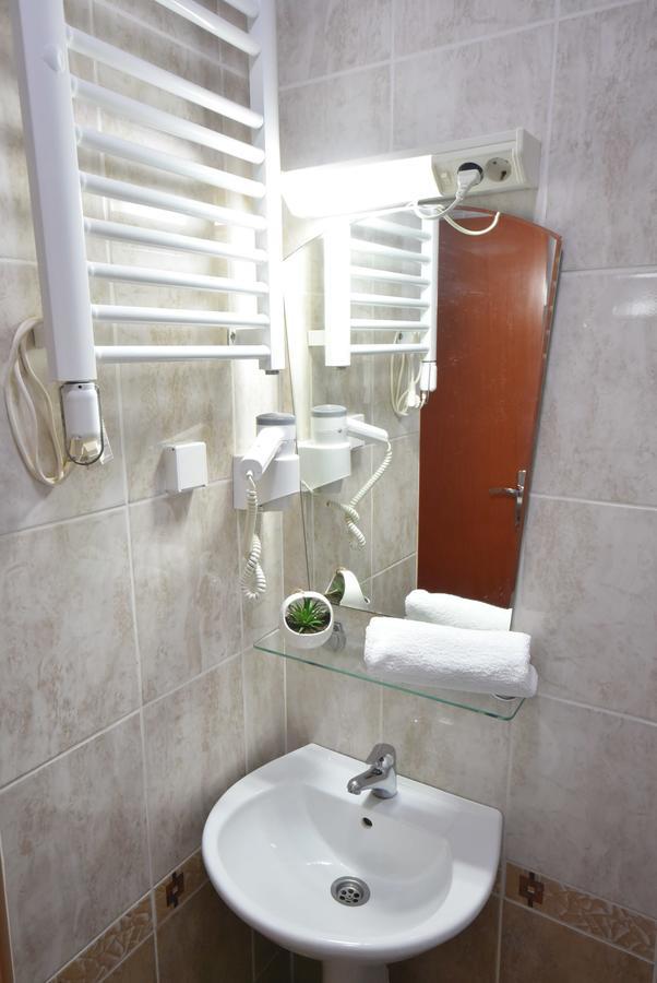 Grifone Igalo Apartment Херцег Нови Екстериор снимка