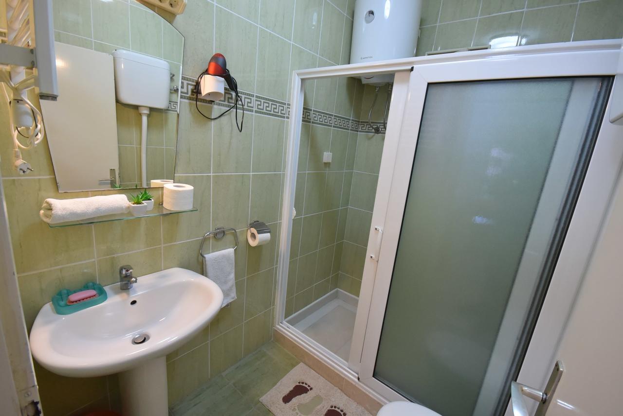 Grifone Igalo Apartment Херцег Нови Екстериор снимка