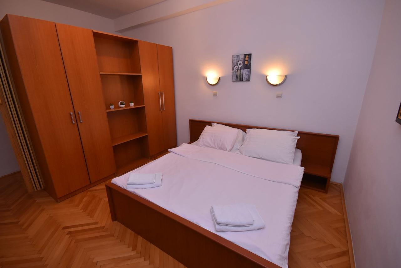 Grifone Igalo Apartment Херцег Нови Екстериор снимка