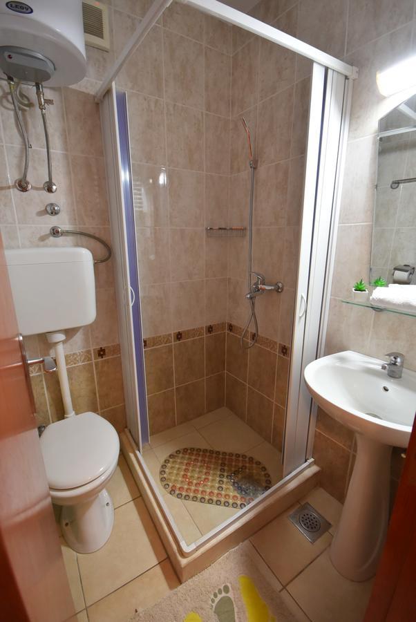 Grifone Igalo Apartment Херцег Нови Екстериор снимка