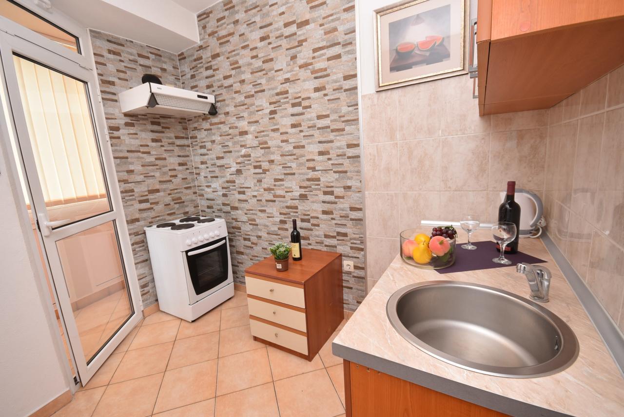 Grifone Igalo Apartment Херцег Нови Екстериор снимка