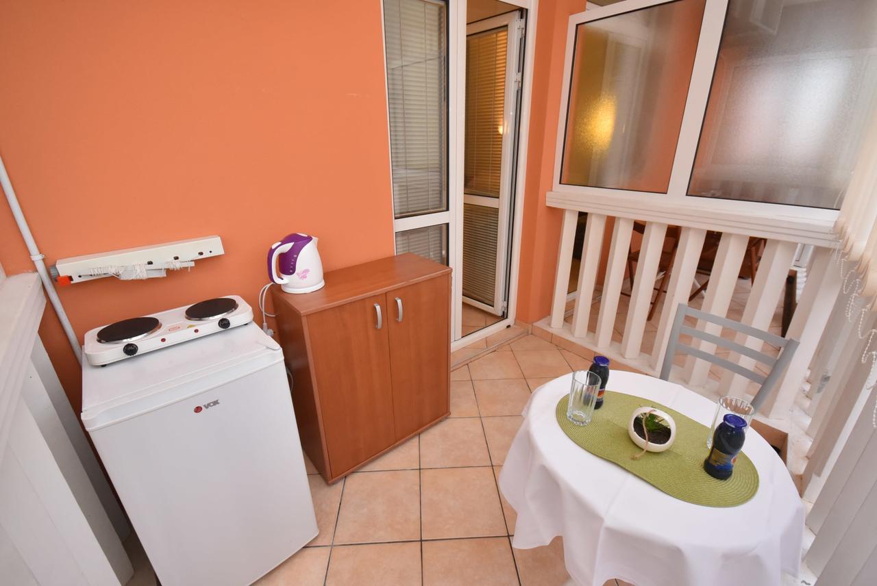 Grifone Igalo Apartment Херцег Нови Екстериор снимка
